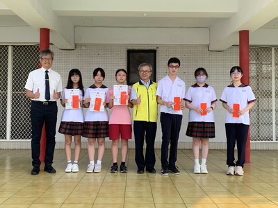 1140917楊丁新生入學獎學金頒獎圖片